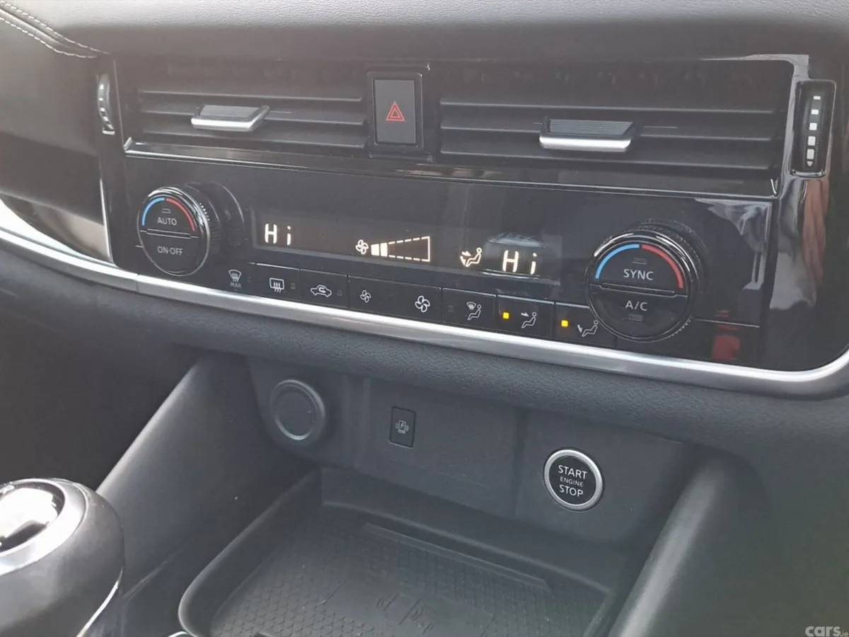 Nissan Qashqai SUV, Petrol, 2021, Grey