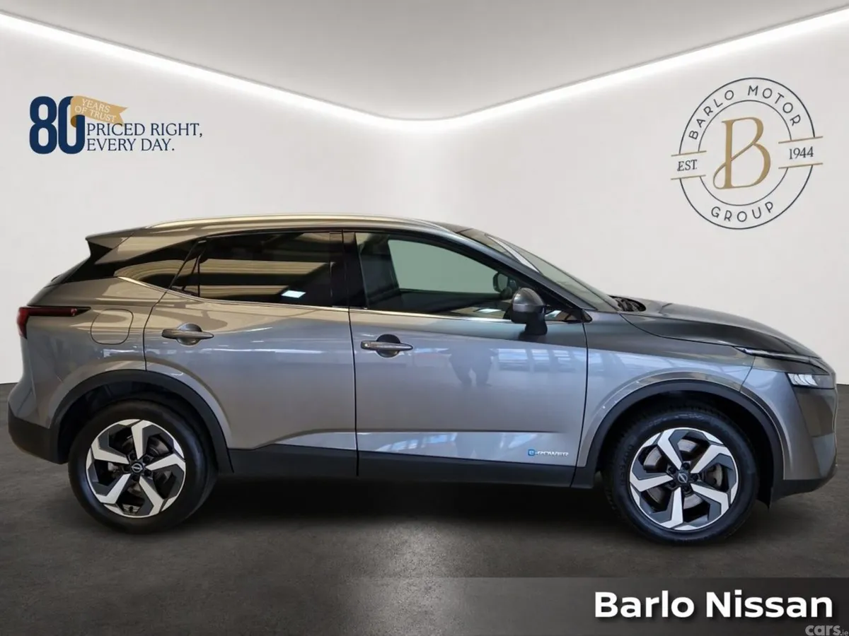 Nissan Qashqai MPV, Petrol, 2024, Grey