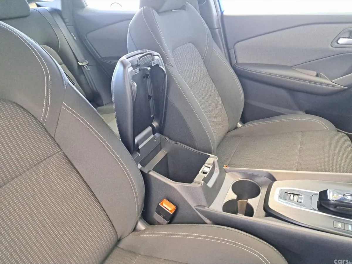 Nissan Qashqai SUV, Petrol Hybrid, 2026, Blue