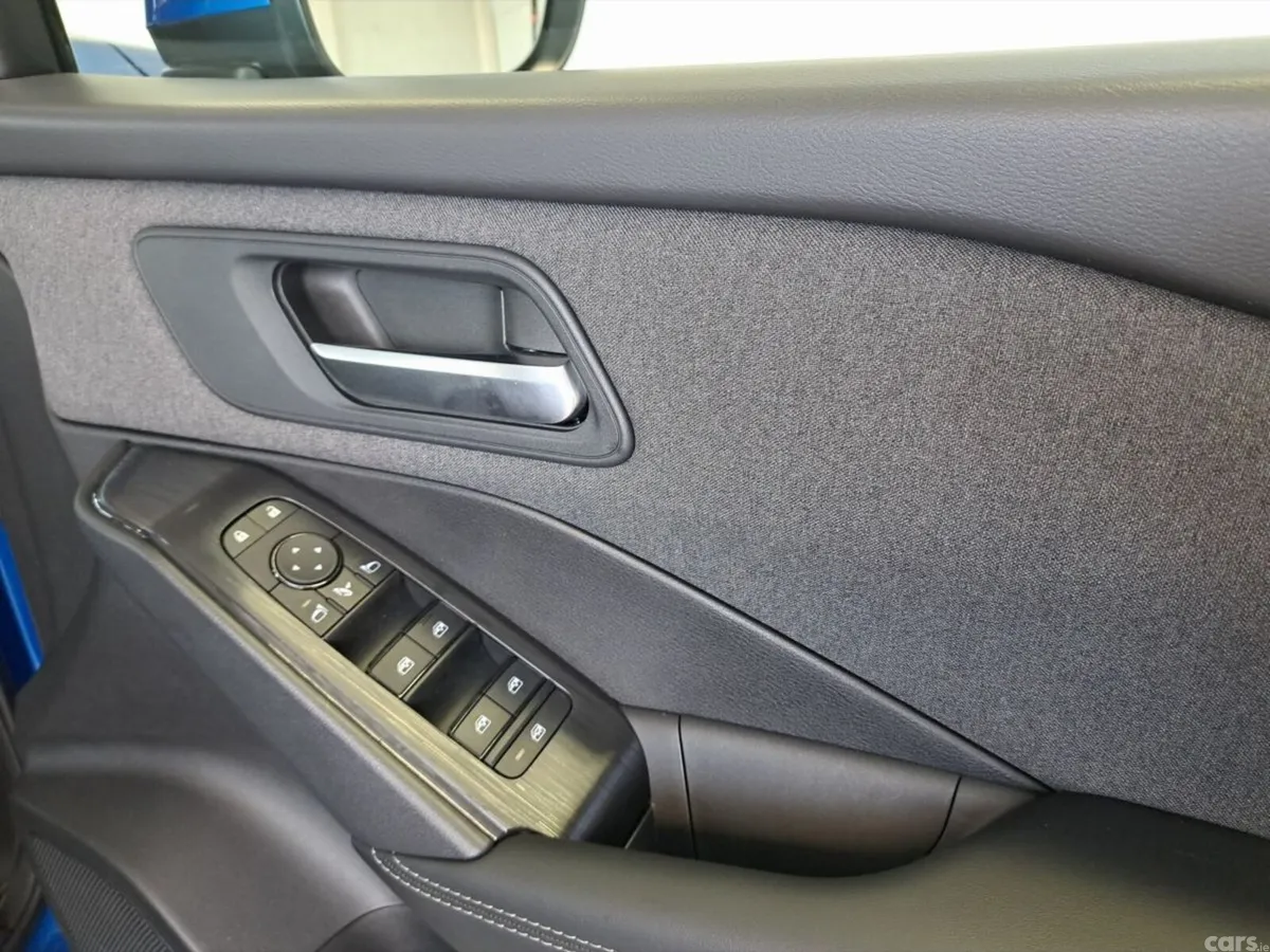 Nissan Qashqai SUV, Petrol Hybrid, 2026, Blue