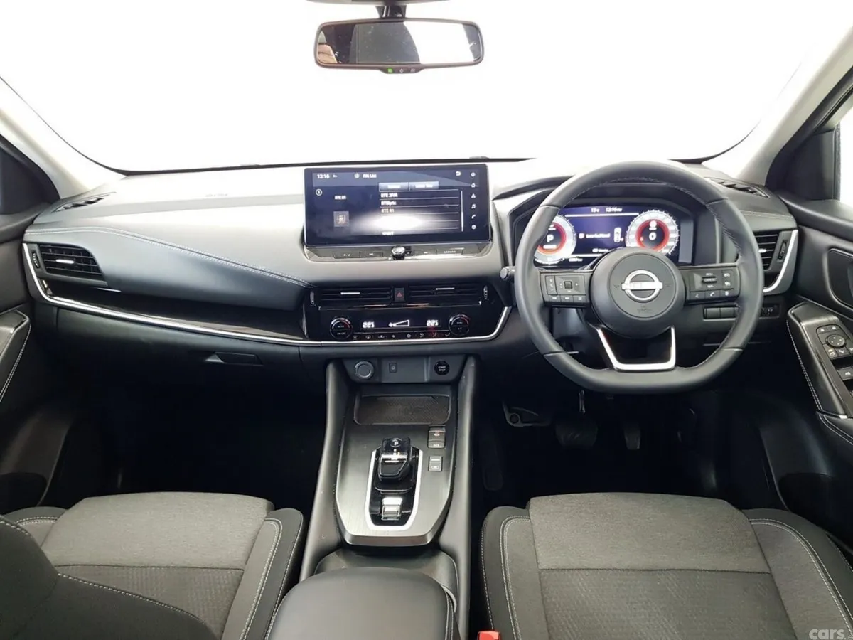 Nissan Qashqai SUV, Petrol, 2023, Red