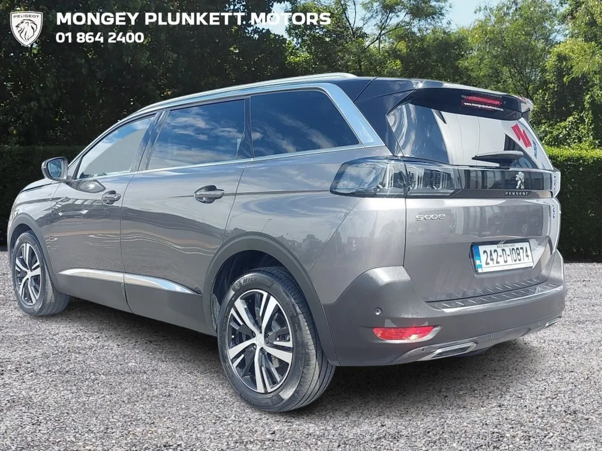 Peugeot 5008 MPV, Petrol Hybrid, 2024, Grey