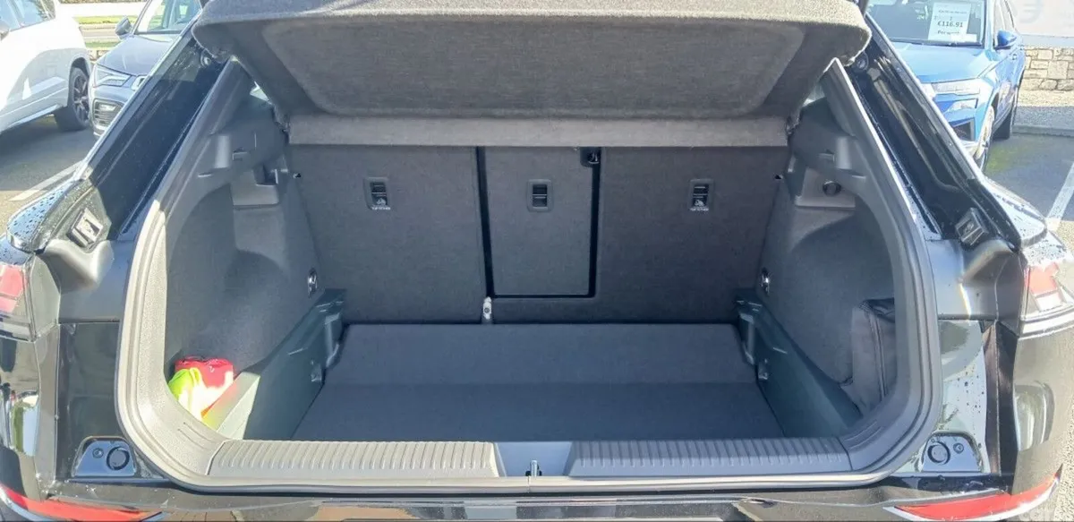 Volkswagen T-Roc Estate, Petrol, 2026, Black