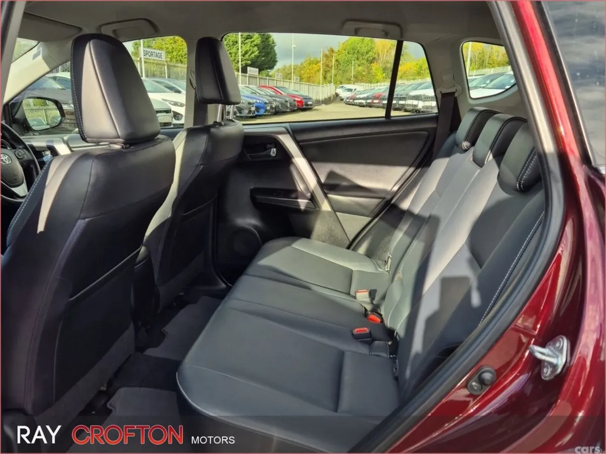 Toyota RAV4 SUV, Diesel, 2016, Red