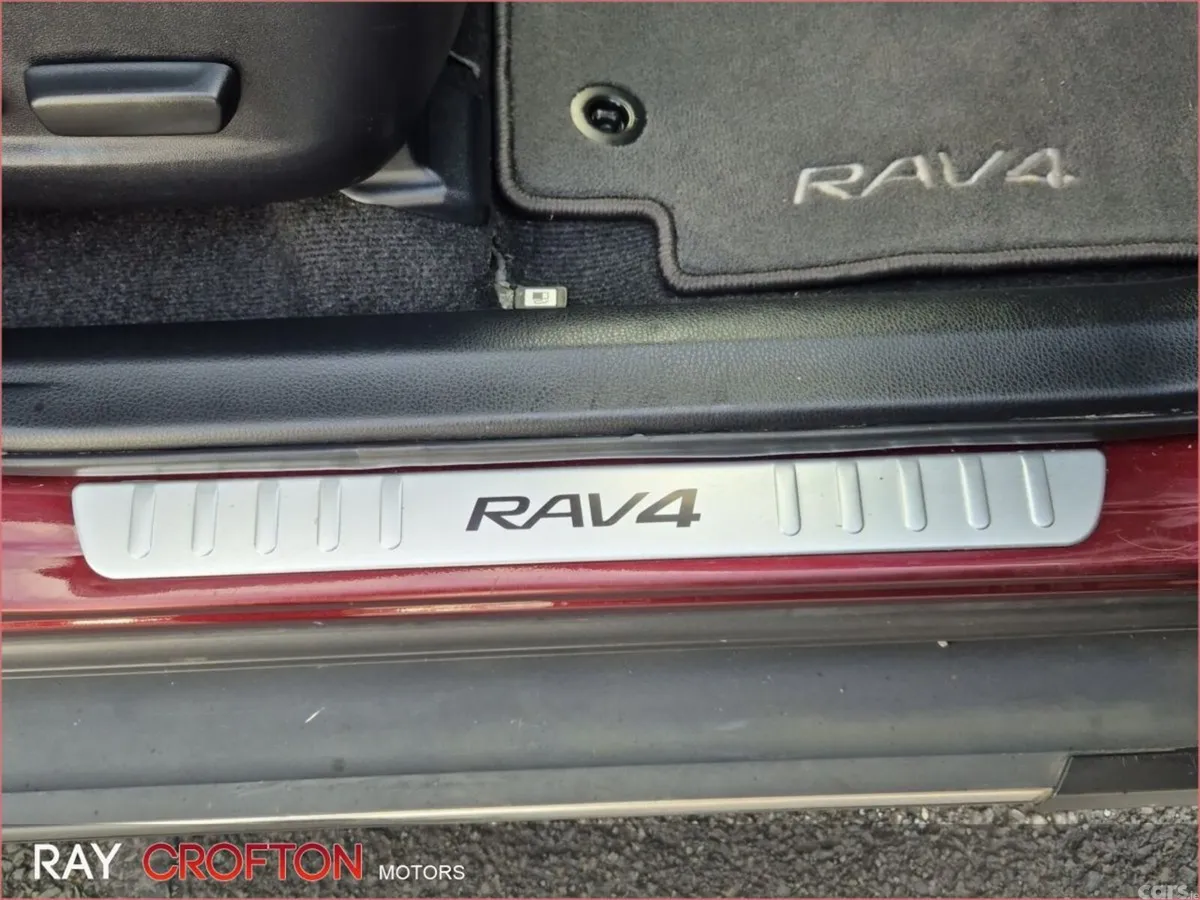Toyota RAV4 SUV, Diesel, 2016, Red