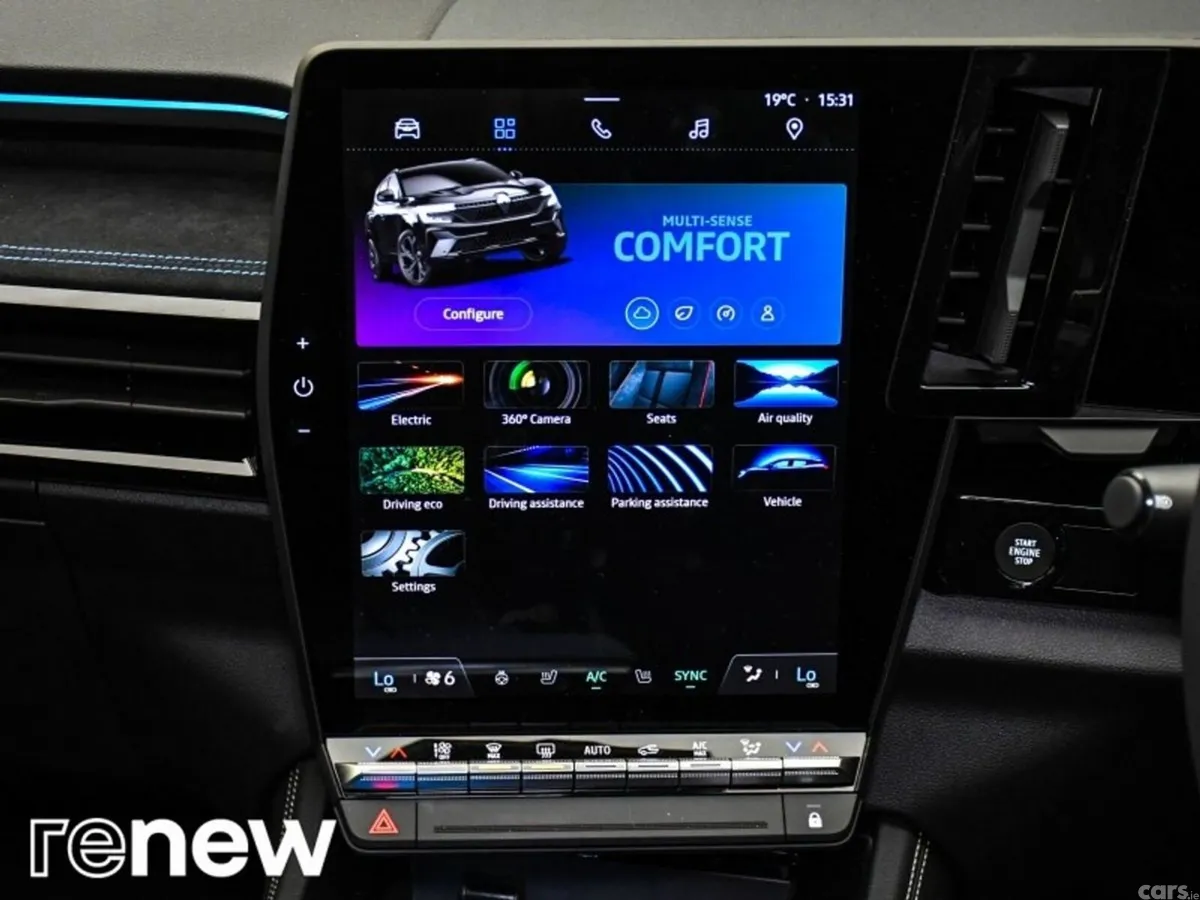 Renault Austral SUV, Petrol, 2025, Blue