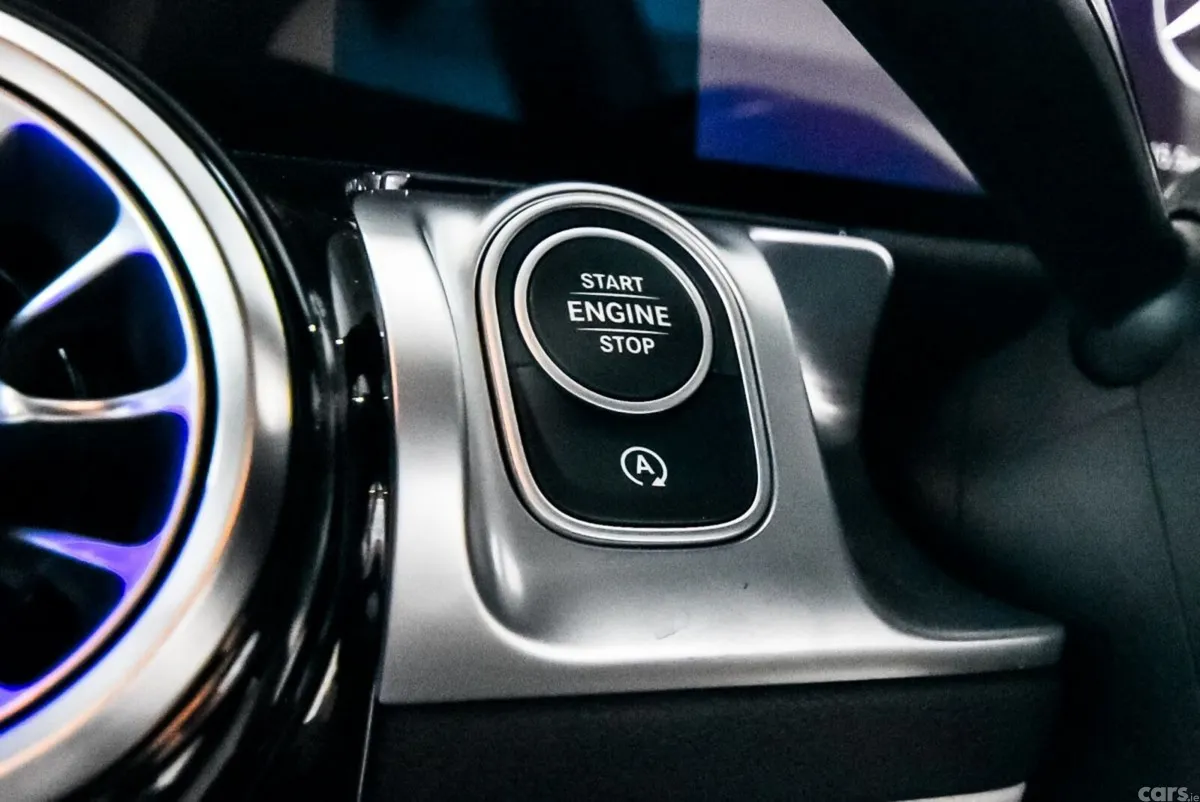 Mercedes-Benz GLB SUV, Diesel, 2024, Grey