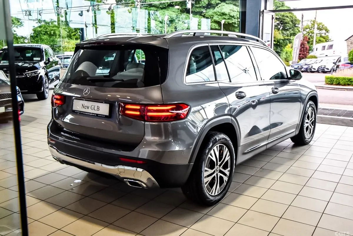 Mercedes-Benz GLB SUV, Diesel, 2024, Grey