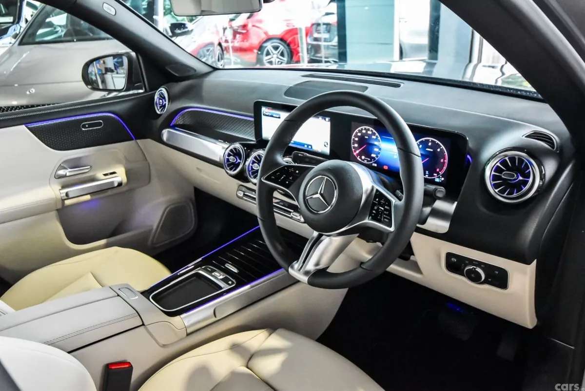 Mercedes-Benz GLB SUV, Diesel, 2024, Grey
