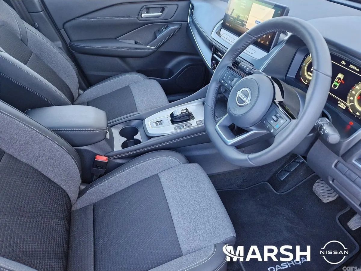 Nissan Qashqai MPV, Petrol Hybrid, 2026, White
