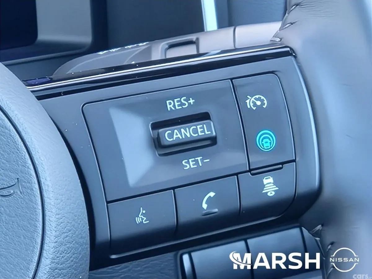 Nissan Qashqai MPV, Petrol Hybrid, 2026, White