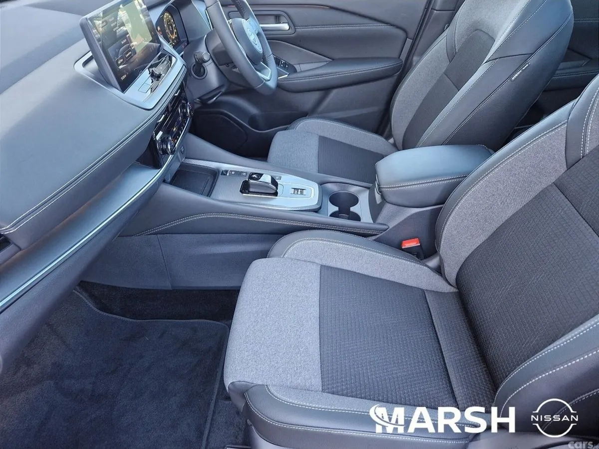Nissan Qashqai MPV, Petrol, 2026, Silver