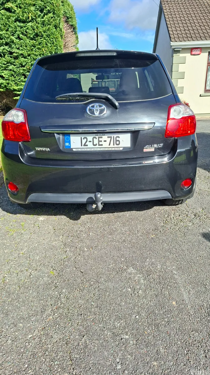 Toyota Auris Hatchback, Diesel, 2012, Black