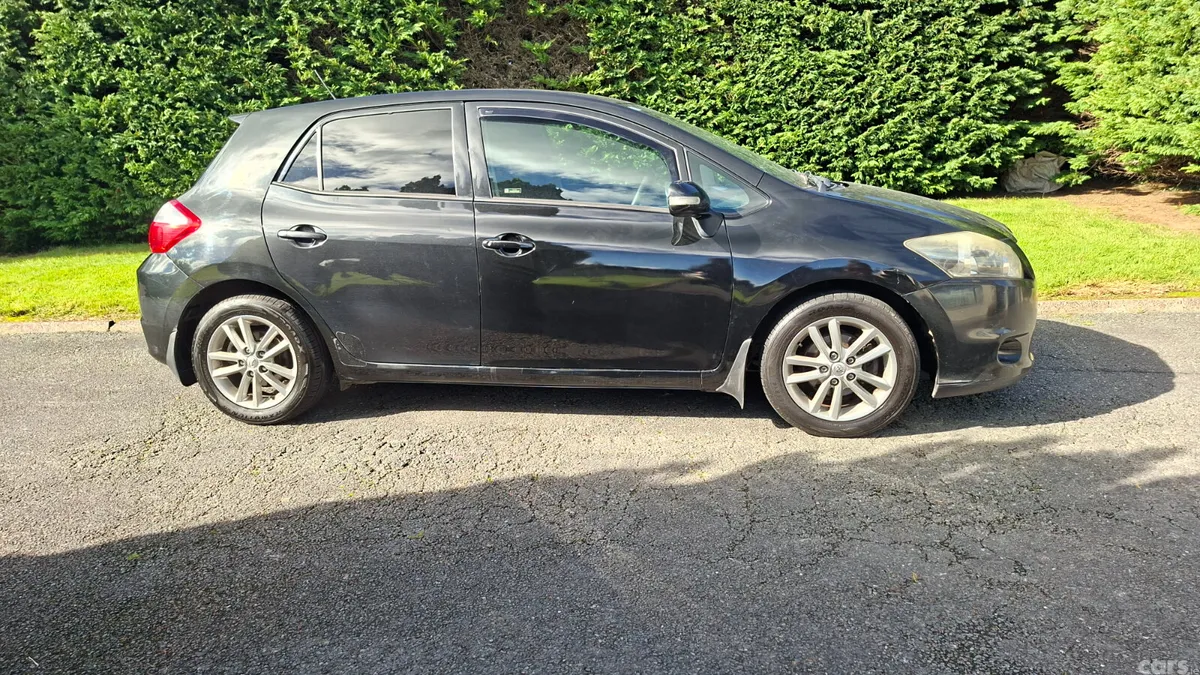 Toyota Auris Hatchback, Diesel, 2012, Black