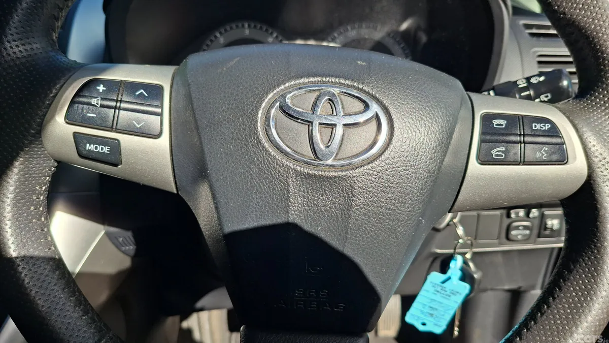 Toyota Auris Hatchback, Diesel, 2012, Black