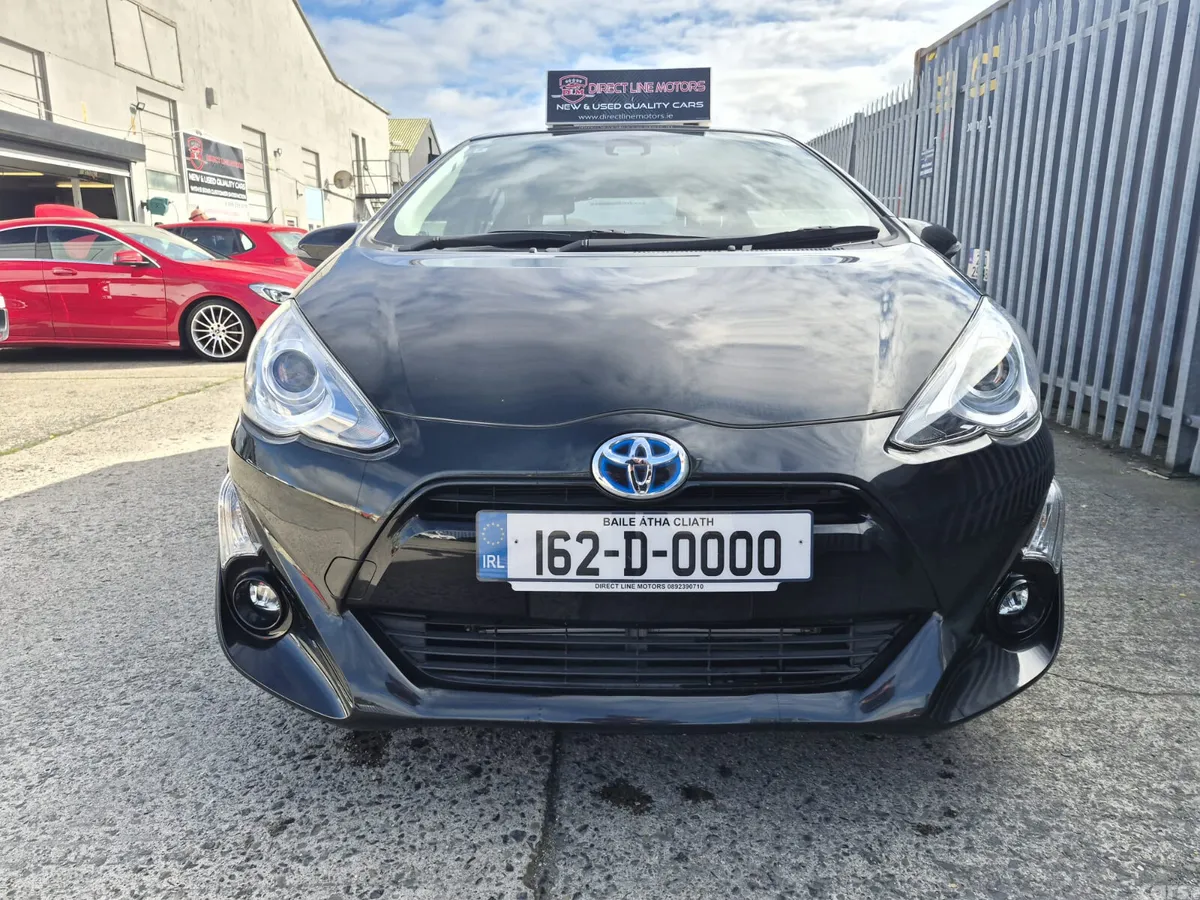 Toyota Aqua Hatchback, Petrol Hybrid, 2016, Black