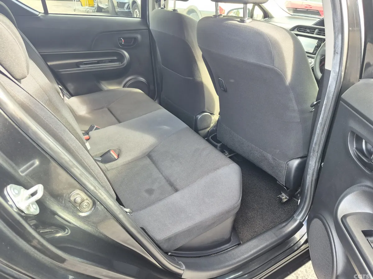 Toyota Aqua Hatchback, Petrol Hybrid, 2016, Black