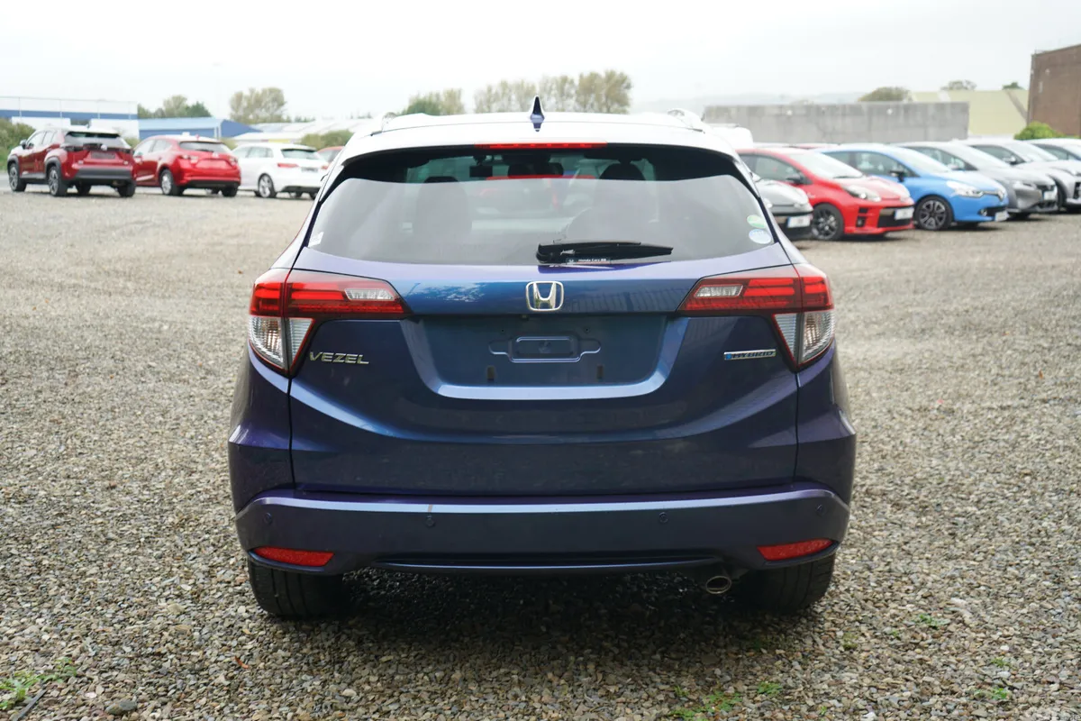 Honda Vezel SUV, Petrol Hybrid, 2016, Blue
