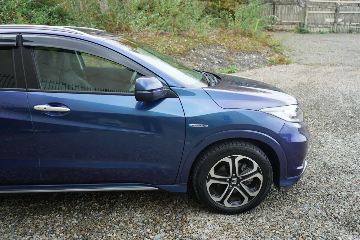 Honda Vezel SUV, Petrol Hybrid, 2016, Blue