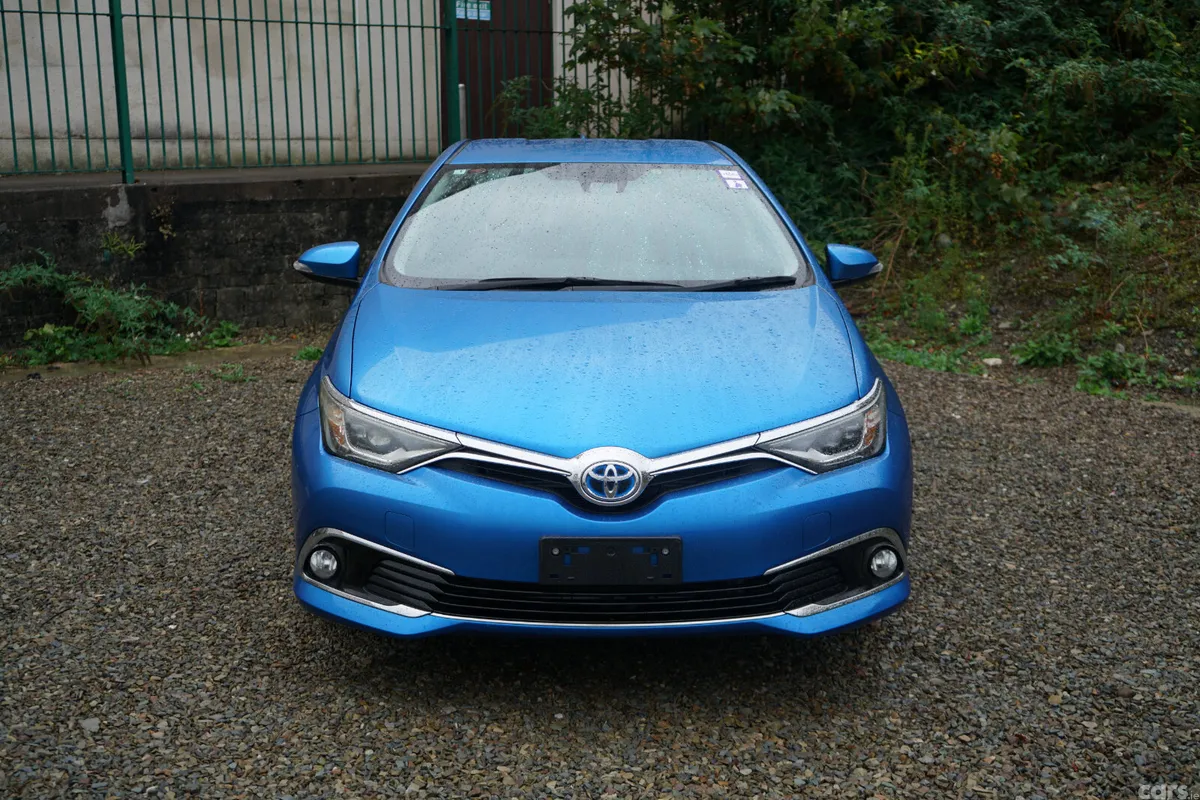 Toyota Auris Hatchback, Petrol Hybrid, 2017, Blue