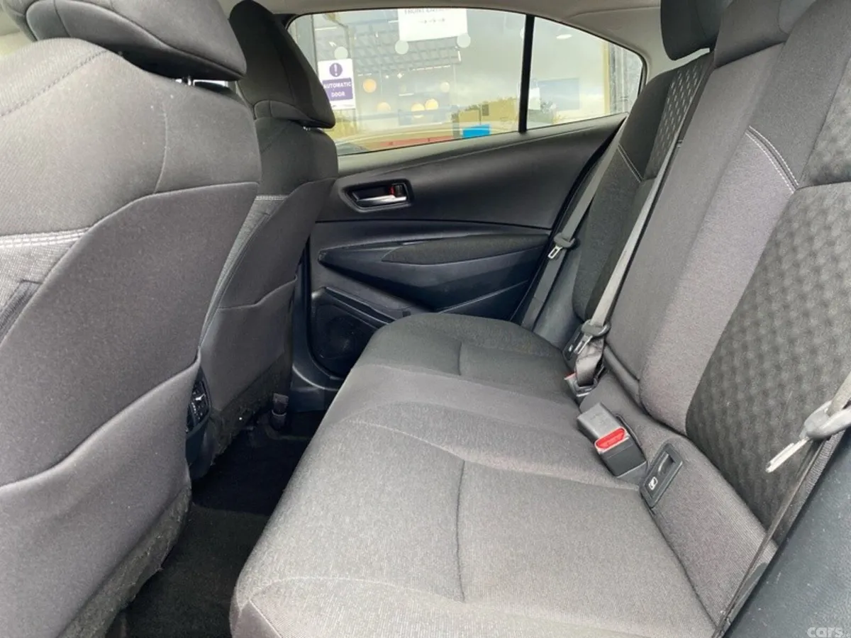 Toyota Corolla Saloon, Petrol Hybrid, 2023, Grey