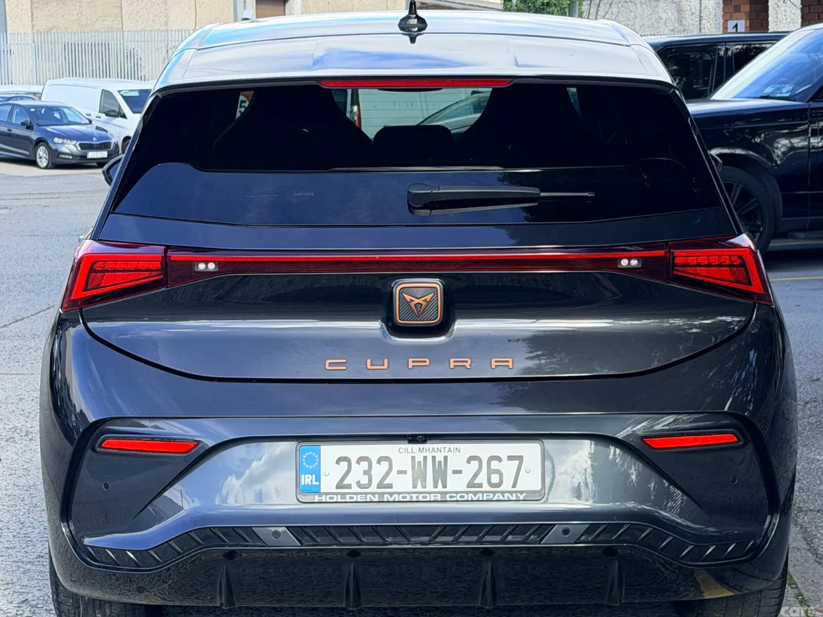 Cupra Born Estate, Electric, 2023, Grey