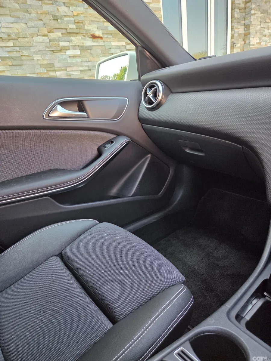 Mercedes-Benz A-Class Hatchback, Petrol, 2016, White