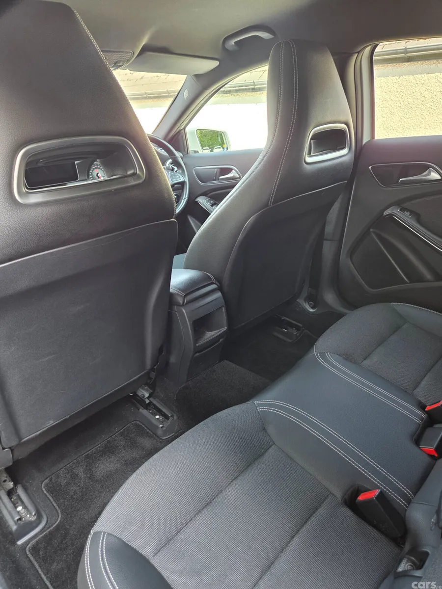 Mercedes-Benz A-Class Hatchback, Petrol, 2016, White