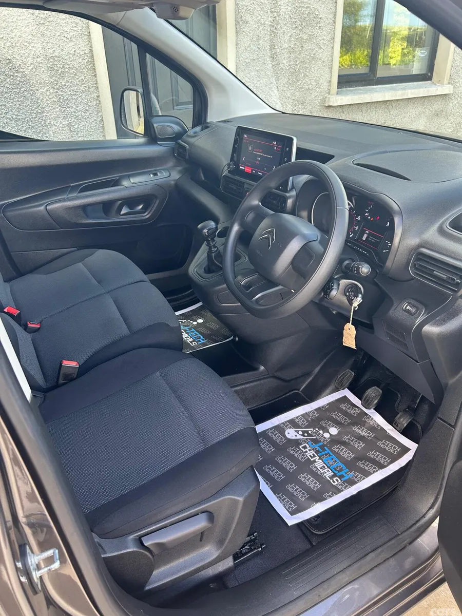 Citroen Berlingo MPV, Diesel, 2023, Grey