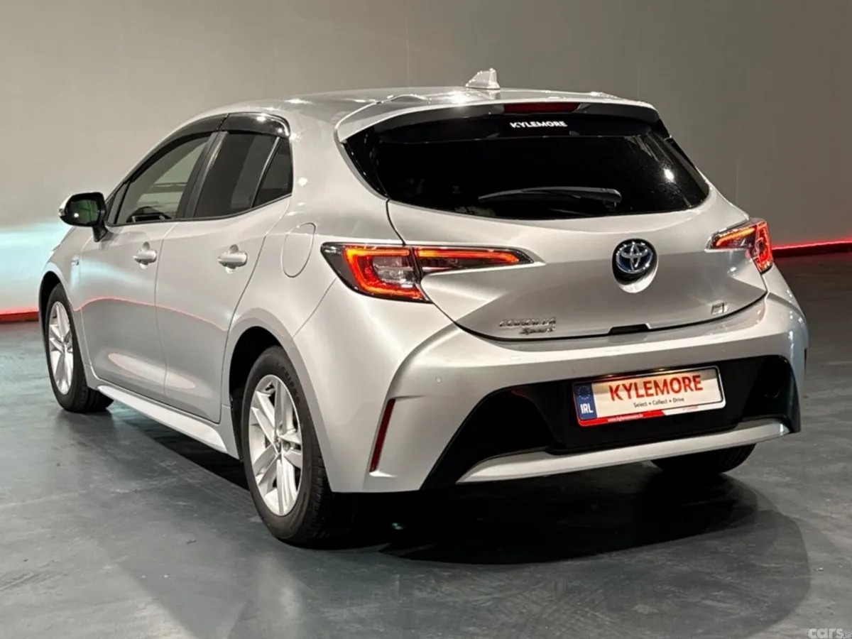 Toyota Corolla Hatchback, Petrol Hybrid, 2019, Silver