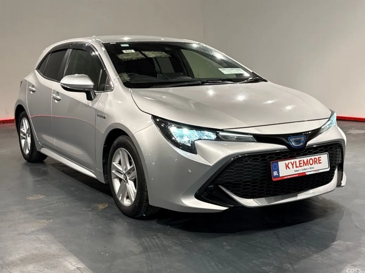 Toyota Corolla Hatchback, Petrol Hybrid, 2019, Silver