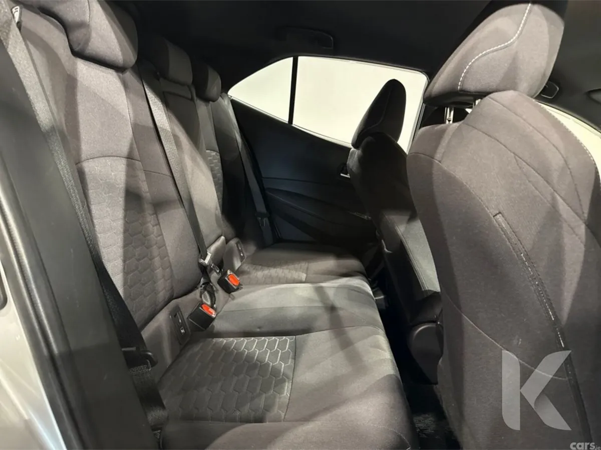 Toyota Corolla Hatchback, Petrol Hybrid, 2019, Silver