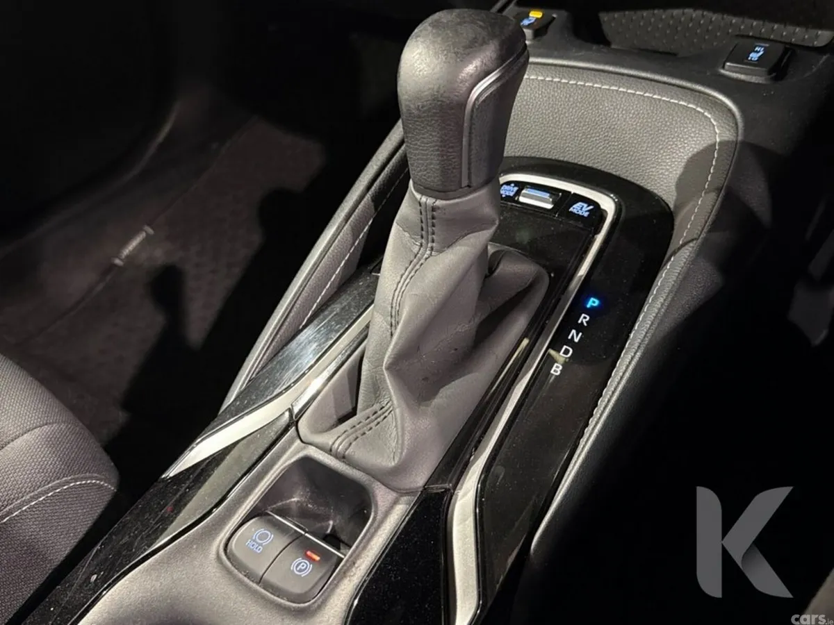 Toyota Corolla Hatchback, Petrol Hybrid, 2019, Silver