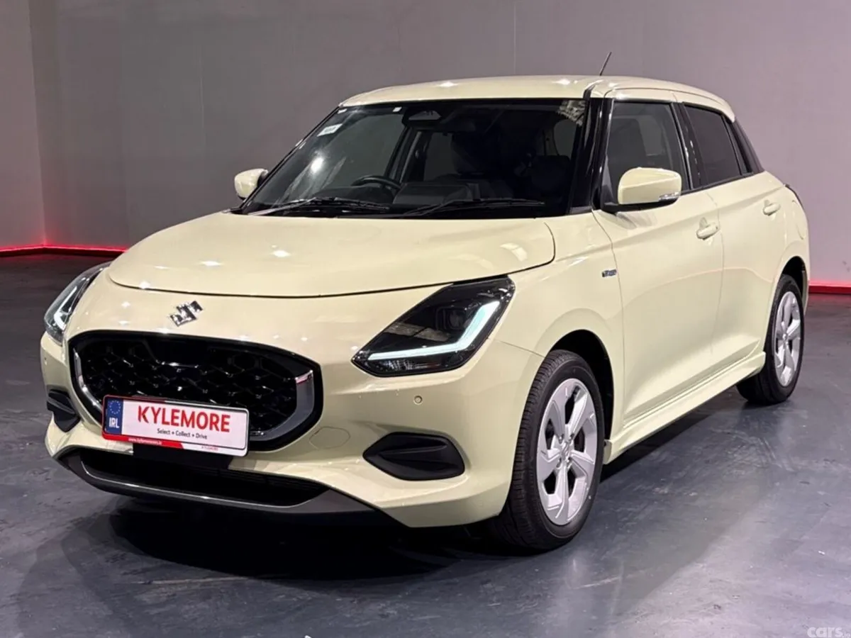 Suzuki Swift Hatchback, Petrol Hybrid, 2023, Green