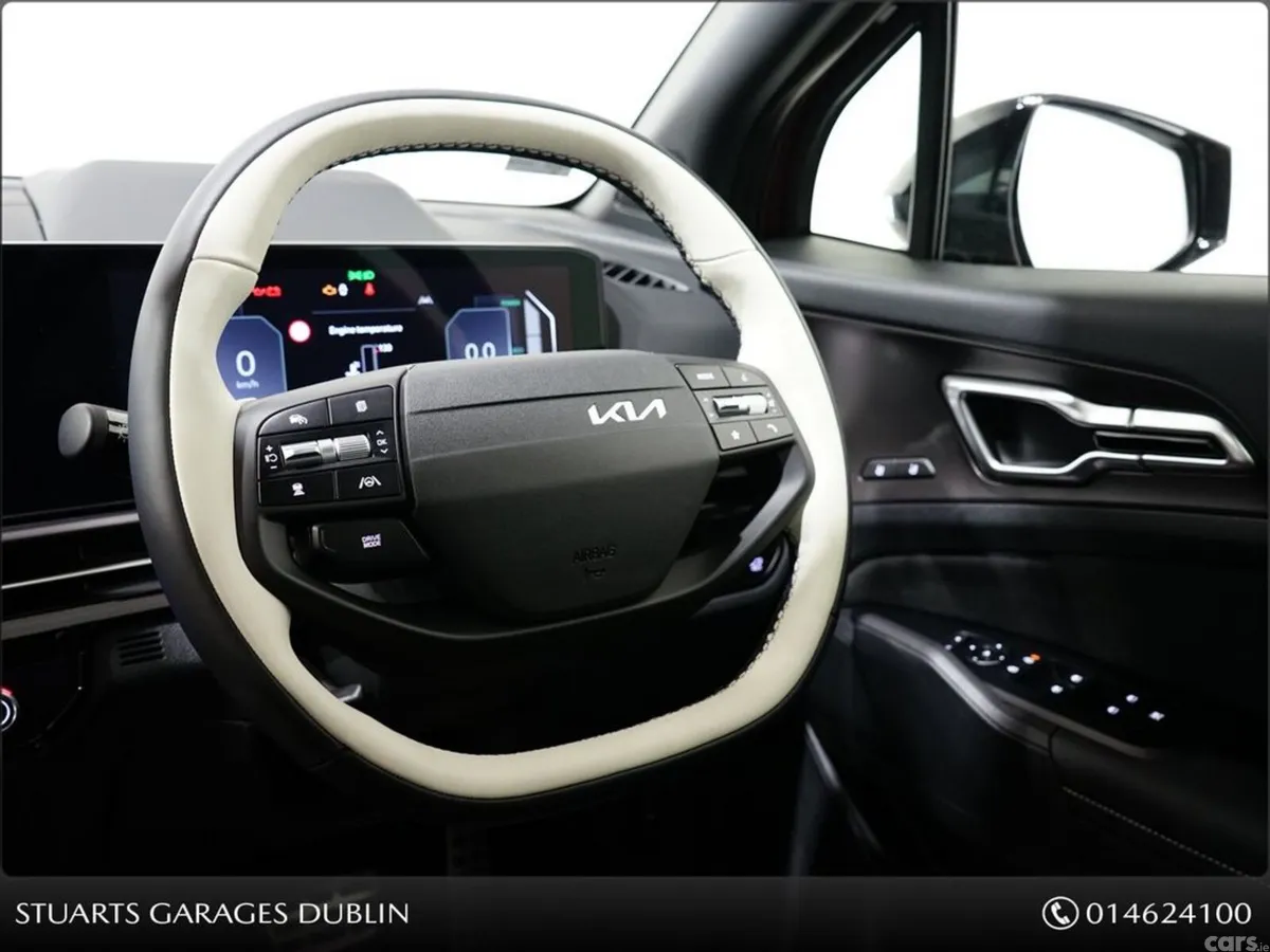 Kia Sportage SUV, Petrol Hybrid, 2027, Red