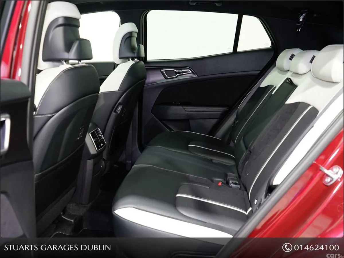 Kia Sportage SUV, Petrol Hybrid, 2027, Red
