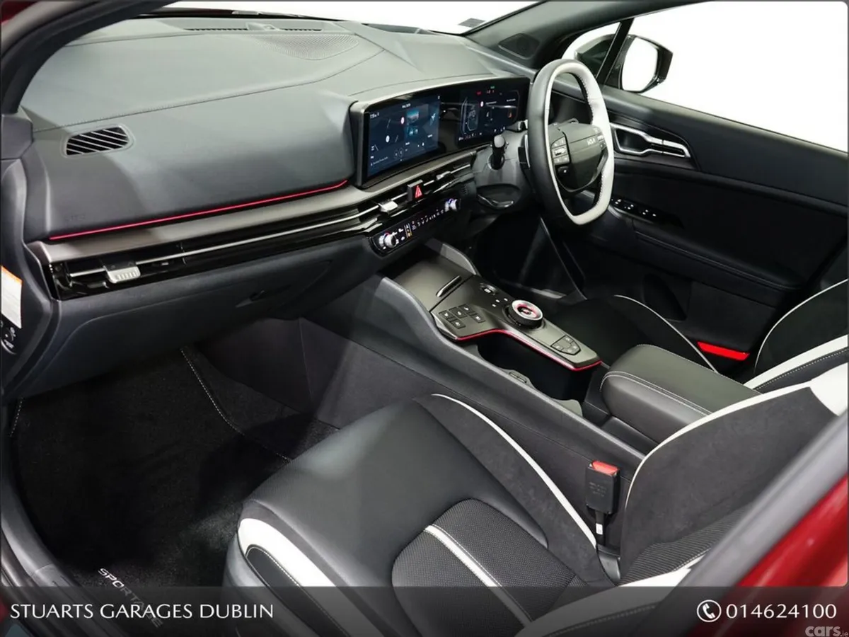 Kia Sportage SUV, Petrol Hybrid, 2027, Red