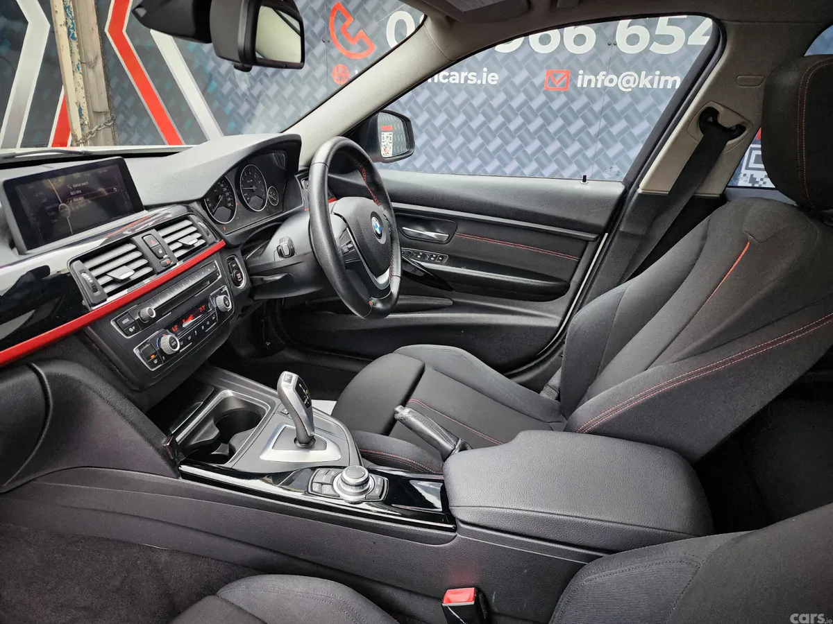 BMW 3-Series Saloon, Petrol, 2013, White