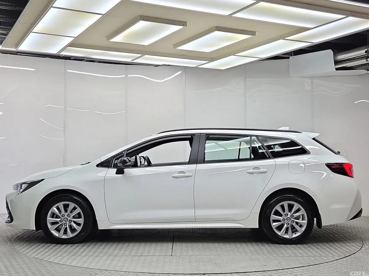 Toyota Corolla Estate, Petrol Hybrid, 2026, White