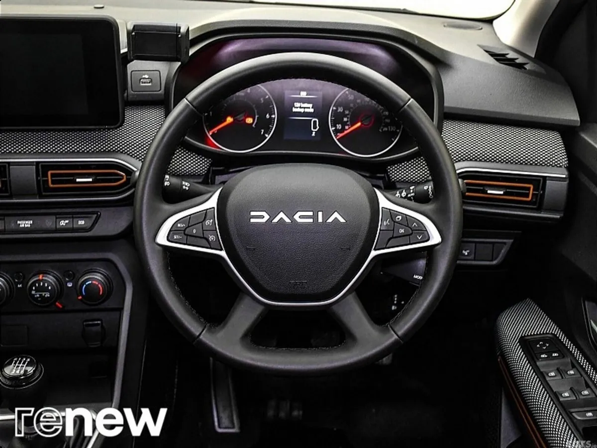 Dacia Sandero Stepway SUV, Petrol, 2024, Black