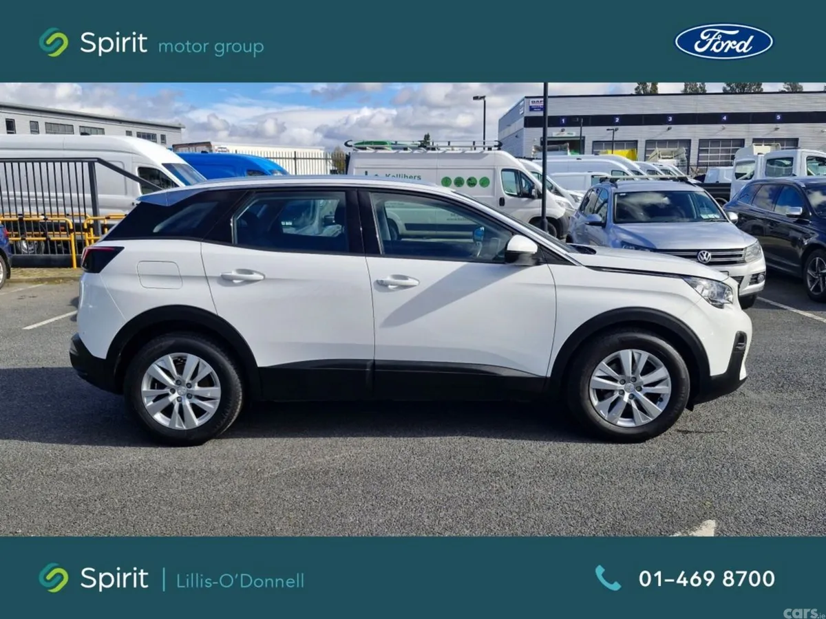 Peugeot 3008 MPV, Petrol, 2018, White