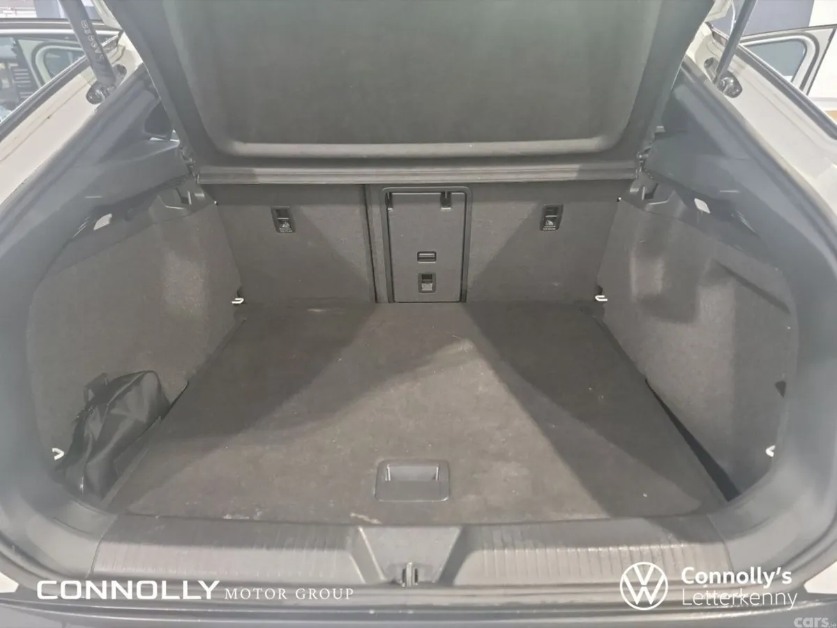 Volkswagen ID.5 Estate, Electric, 2023, White