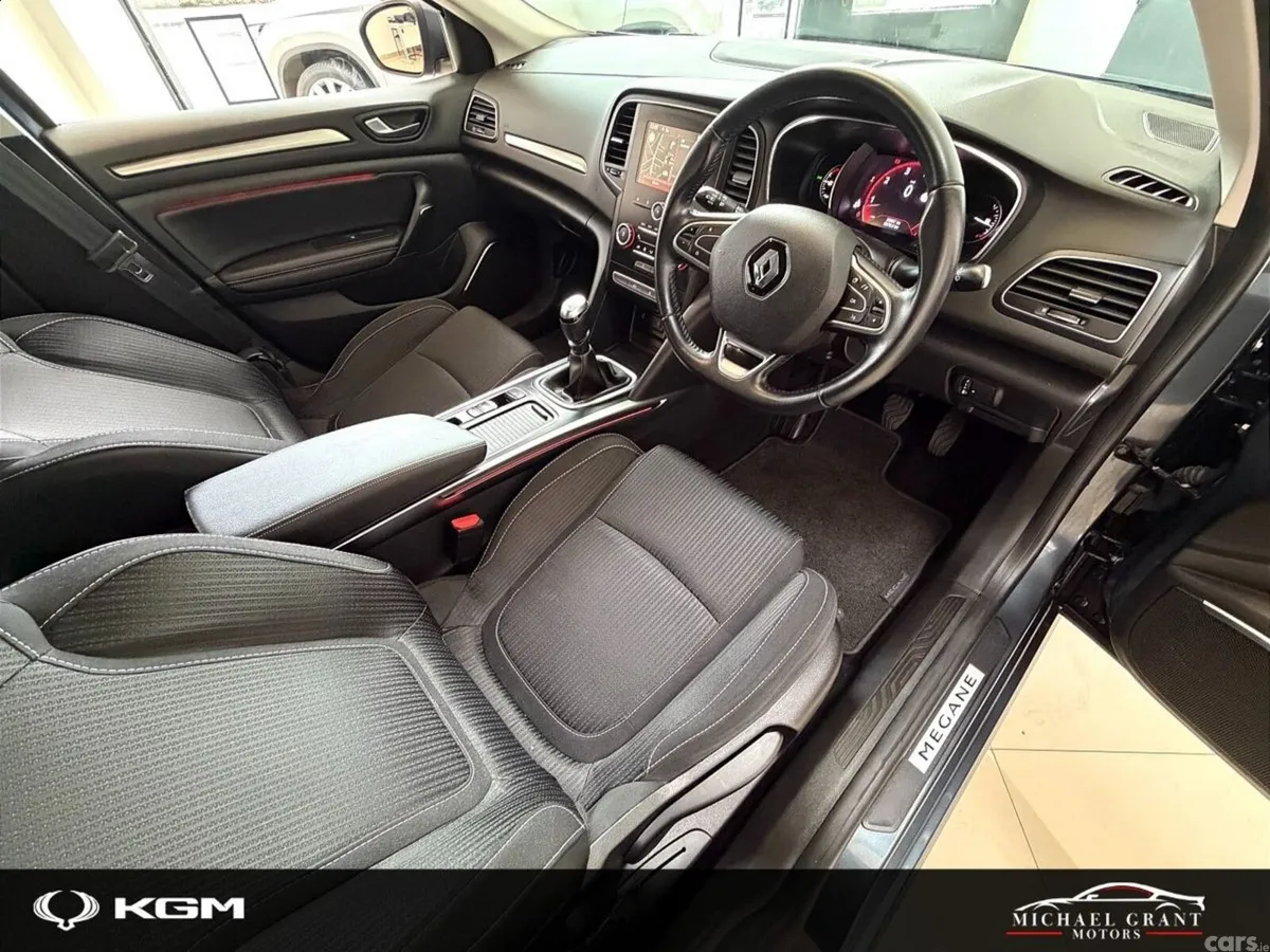 Renault Megane Estate, Petrol, 2020, Grey