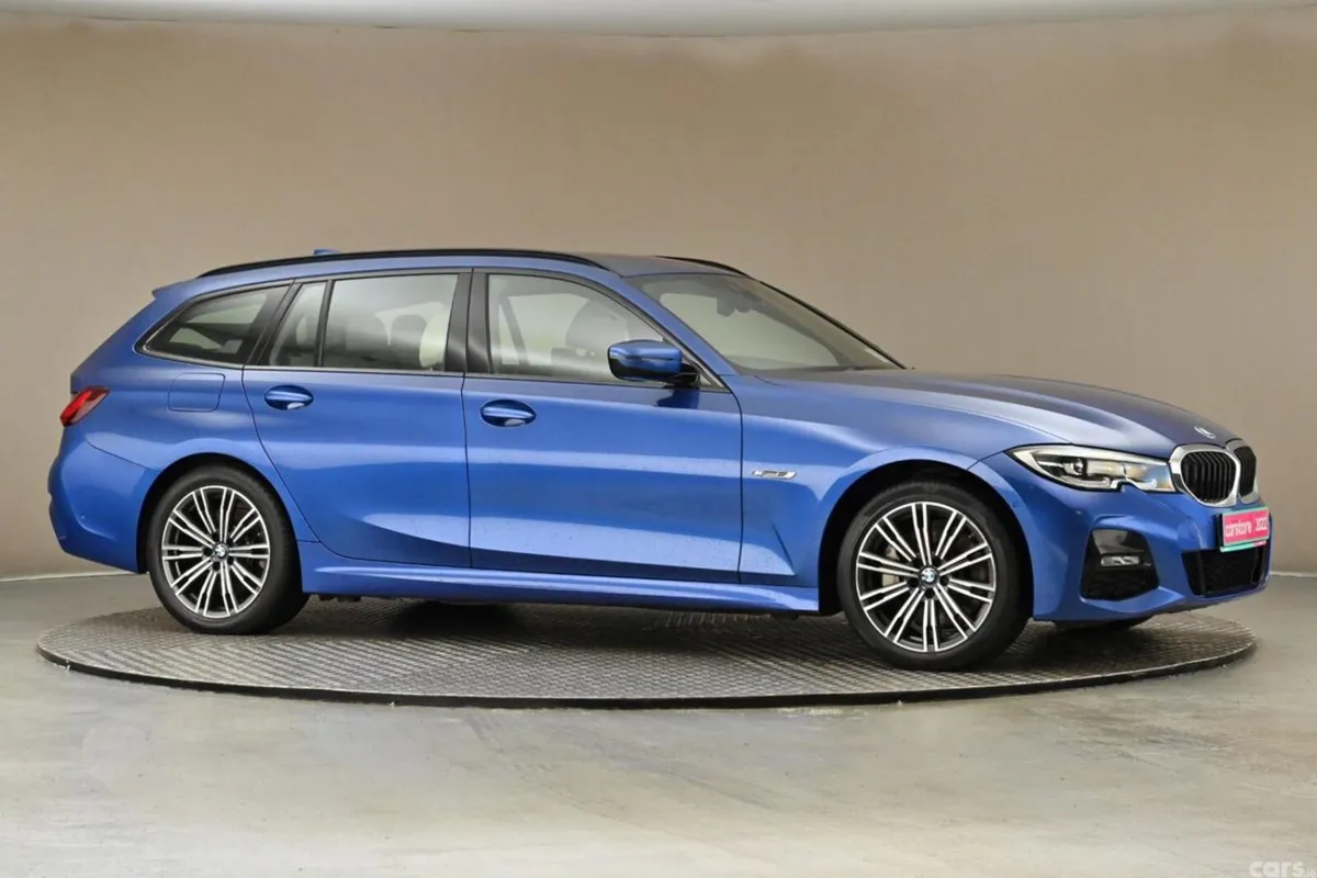 BMW 3-Series Estate, Petrol Plug-in Hybrid, 2022, Blue