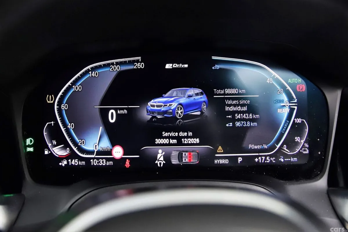BMW 3-Series Estate, Petrol Plug-in Hybrid, 2022, Blue