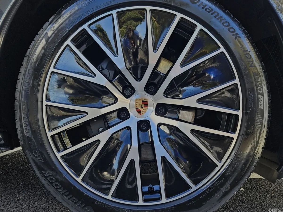 Porsche Cayenne Coupe, Electric, 2026, Blue