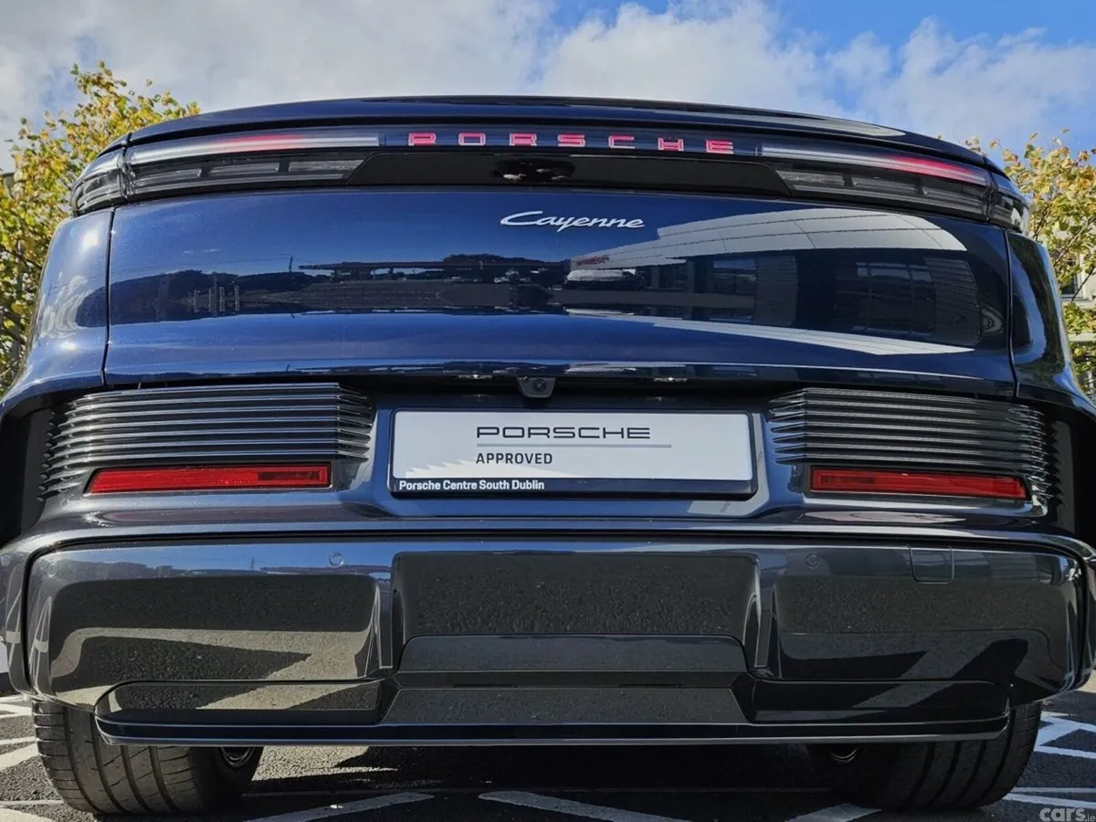 Porsche Cayenne Coupe, Electric, 2026, Blue