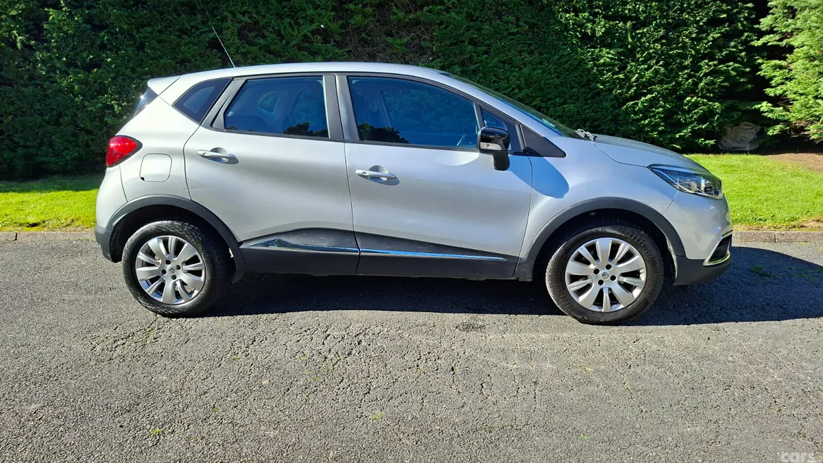 Renault Captur Hatchback, Diesel, 2017, Grey
