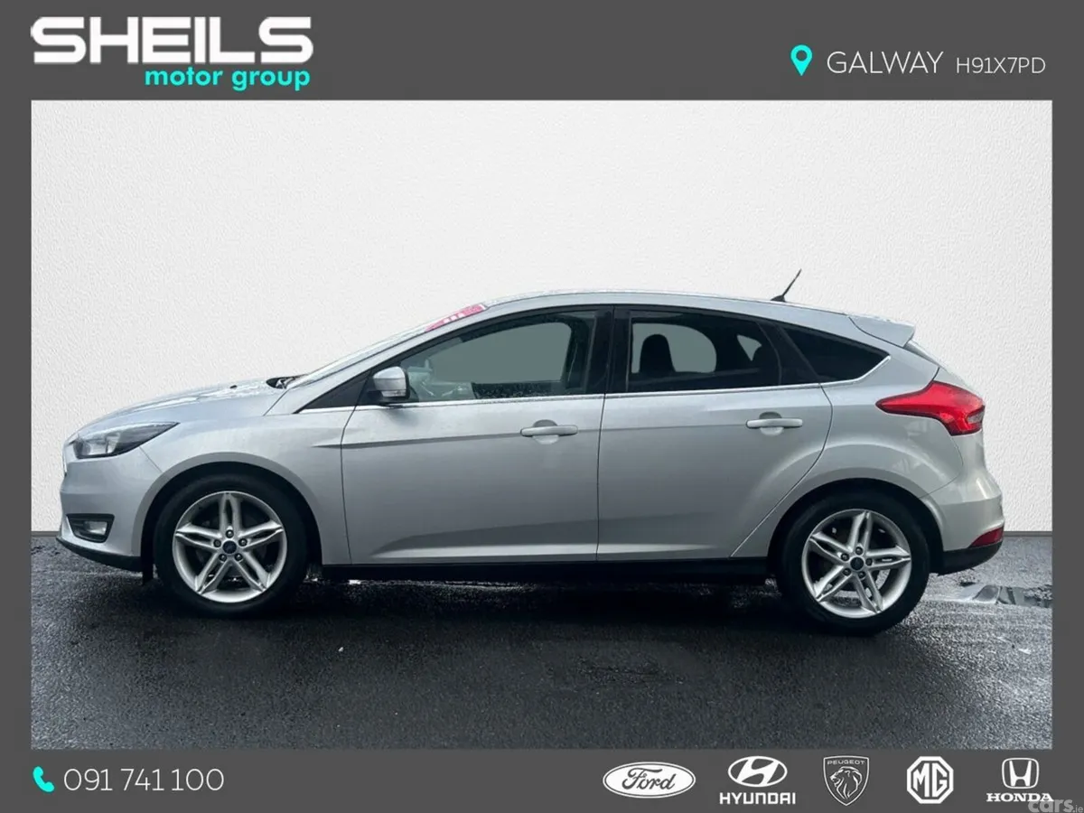 Ford Focus Hatchback, Petrol, 2017, Silver