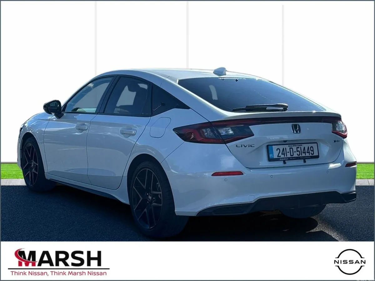 Honda Civic Hatchback, Petrol Hybrid, 2024, White